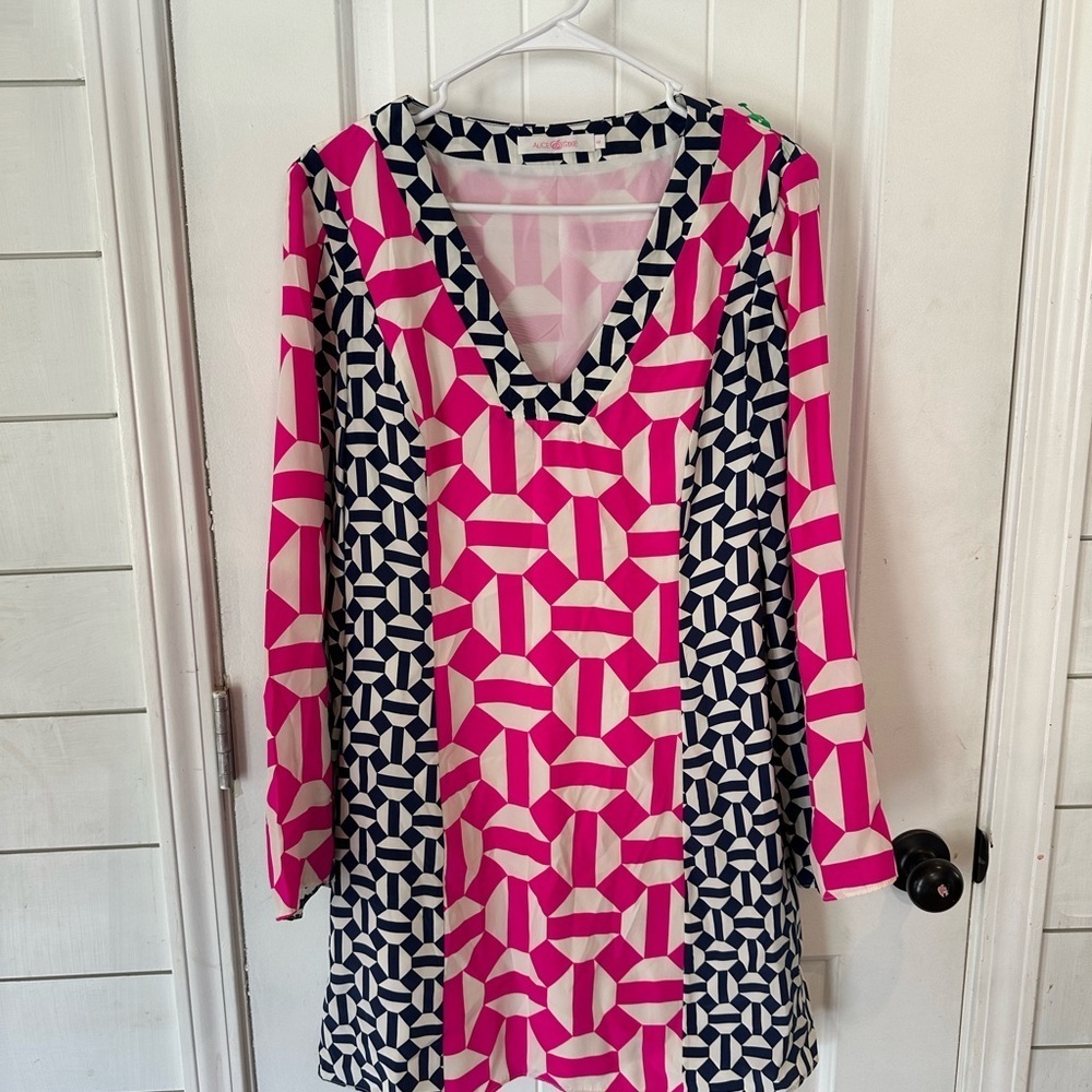 Alice & Trixie Black and Pink Patterned dress